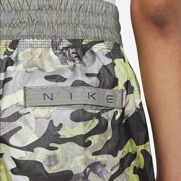 🆕 | ✔️ Nike Woven Pants - Picture 5 of 8